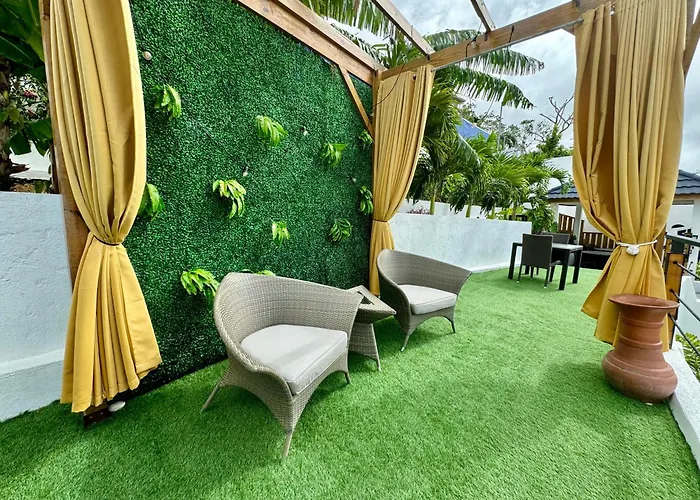 Hospitality Expert Bts 6 Pool Bar Inn *