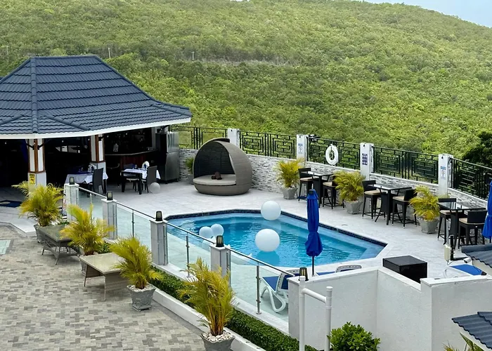 Hospitality Expert Bts 6 Pool Bar Inn *