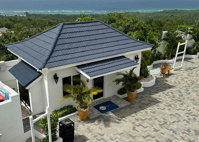 Hospitality Expert Bts 6 Pool Bar Inn Montego Bay